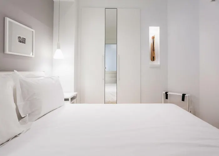 Apartment Lori Margariti Sea View Flat *