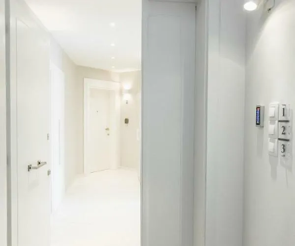 Lori Margariti Sea View Flat * 塞萨洛尼基